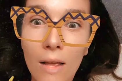 La actriz está probando las herramientas de Instagram con su natural picardía