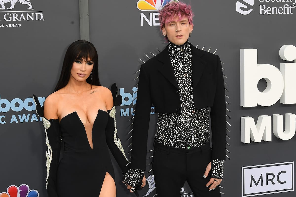 La actriz estadounidense Megan Fox y el rapero Machine Gun Kelly, en los Billboard Music Awards 2022