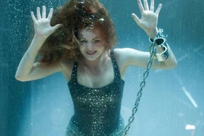 La actriz Isla Fisher casi se ahoga en el set de Nada es lo que parece