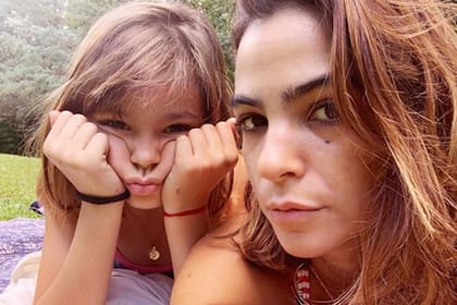 La actriz junto a Muna, su hija de 9 años