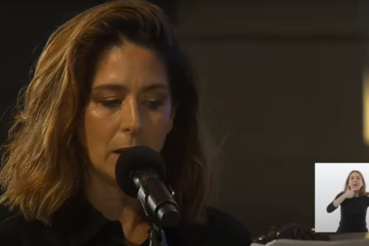 La actriz Laura Novoa estuvo a cargo de la presentación del homenaje