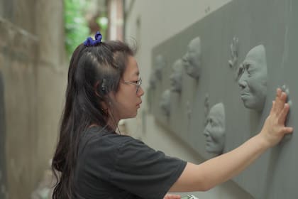 La actriz Melanie Chong en una de las escenas del documental que se exhibirá en el Malba y en la sala Leopoldo Lugones