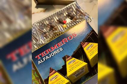 La actriz mostró los regalos que recibió (Captura Instagram @sangrejaponesa)