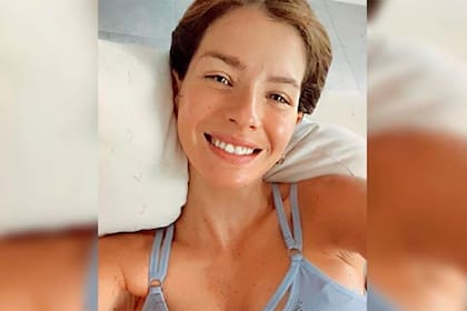 La actriz mostró su rutina de ejercicios en cuarentena, acompañada de su hija Magnolia y sus perros