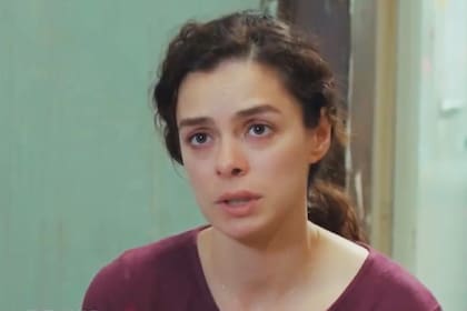 La actriz Özge Özpirinçci se pone en la piel de Bahar, la protagonista de la exitosa novela turca, Fuerza de mujer