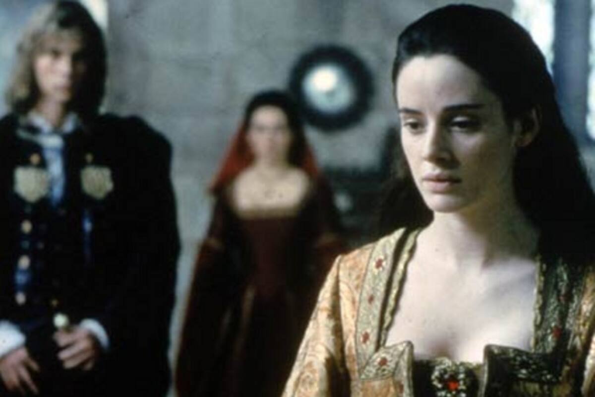 La actriz Pilar López de Ayala, en la película Juana la Loca, de Vicente Aranda