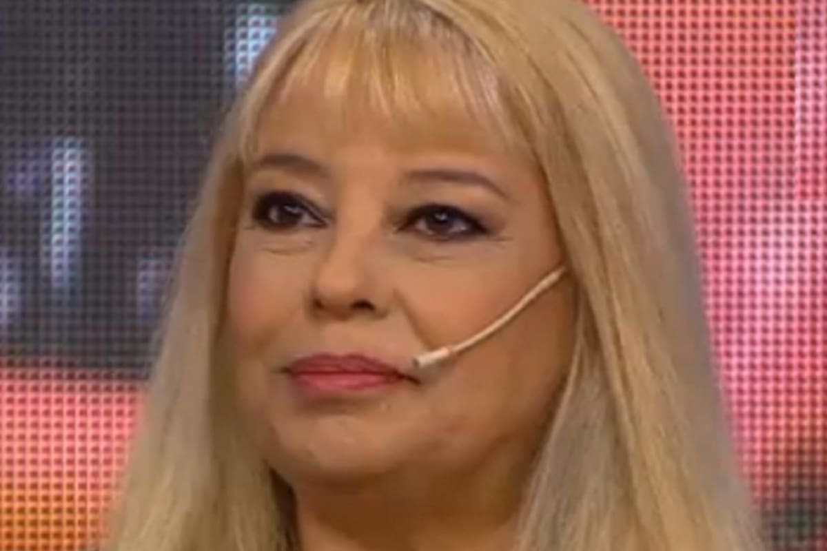 La actriz, que estaba en pareja con Alberto Olmedo al momento de su trágica muerte, apuntó contra Adrián Martel