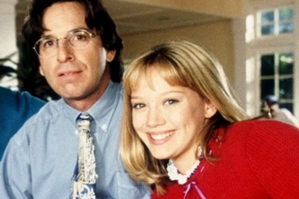 La actriz, que interpretó a su hija en la sitcom de Disney Channel, publicó un sentido mensaje de despedida en Instagram