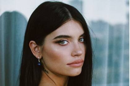 La actriz radicada en Los Angeles estaría esperando un bebé junto a Eduardo Cruz, el hermano de Penélope.