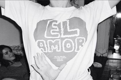 La actriz, rebautizada por sí misma como Dignity, hizo un posteo de San Valentín reivindicando el amor propio como el motor de una buena vida.