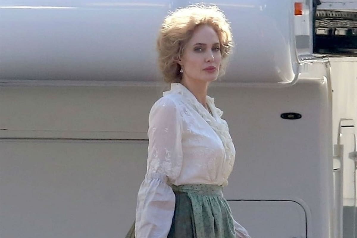 La actriz se encuentra filmando Come Away, el largometraje que unirá las historias de Peter Pan con las de Alicia en el país de las maravillas