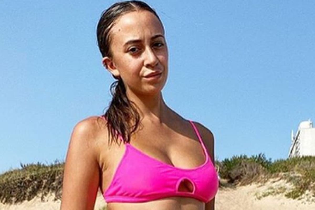 La actriz se indignó al leer los comentarios de los usuarios en una foto en bikini que publicó y les respondió con un tajante descargo