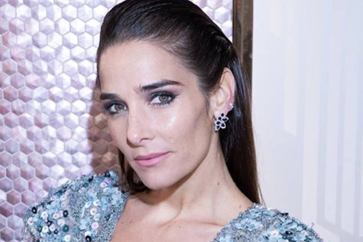 La actriz volvió a apostar a un look con transparencias y se lo dedicó a su abuela, Mirtha Legrand