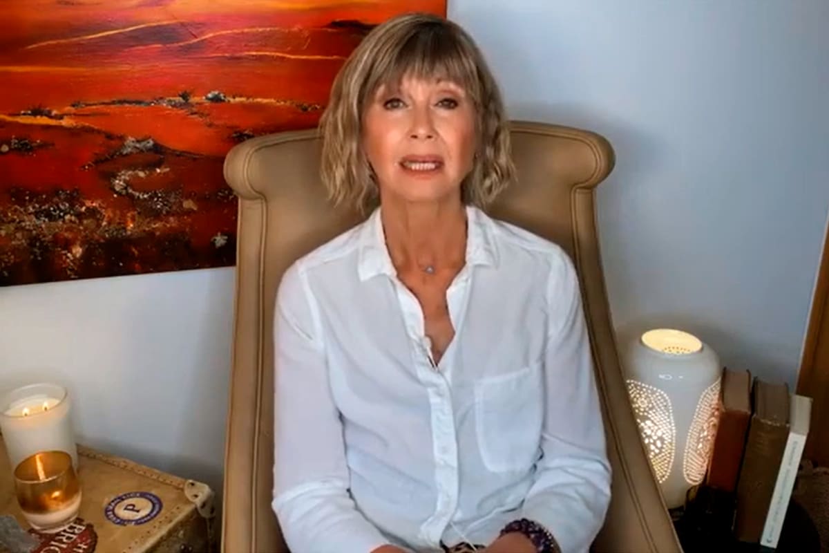 La actriz y cantante de 72 instó a las mujeres a realizarse controles periódicos