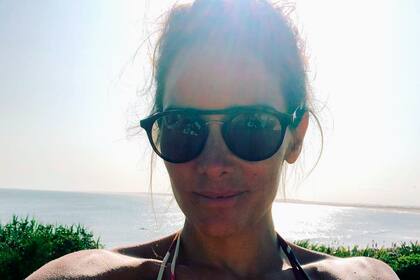 Juana Viale disfruta de sus vacaciones, después de reemplazar en la conducción a su abuela durante 2020