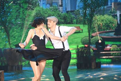 La actriz y el bailarín contaron que el domingo almorzaron en la casa de Araceli González y hubo presentación familiar