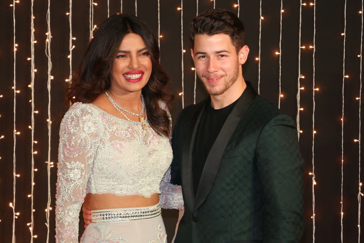 La actriz y el cantante brindaron una recepción en la capital india, casi 20 días después de unirse en matrimonio a través de una ceremonia tradicional hindú