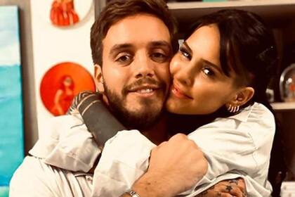 La actriz y la cantante tuvieron sus momentos románticos en las redes: cada una le declaró su amor a sus respectivos novios