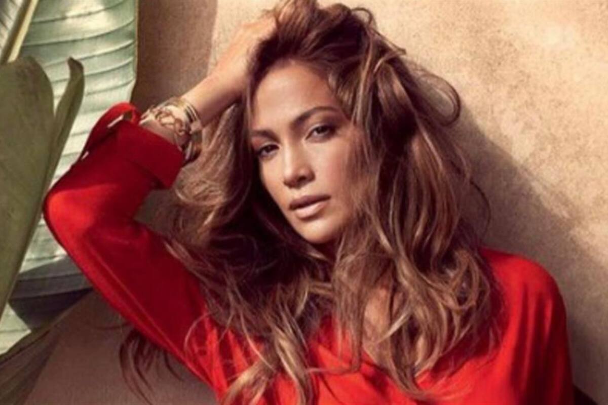 La actriz y modelo fue elegida como la tapa de octubre de la revista InStyle