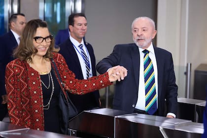 La actual primera dama Janja da Silva junto al presidente de Brasil, Luiz Inácio Lula da Silva