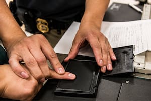 Cómo funciona la nueva regla para migrantes: estas son las actualizaciones en centros de detención