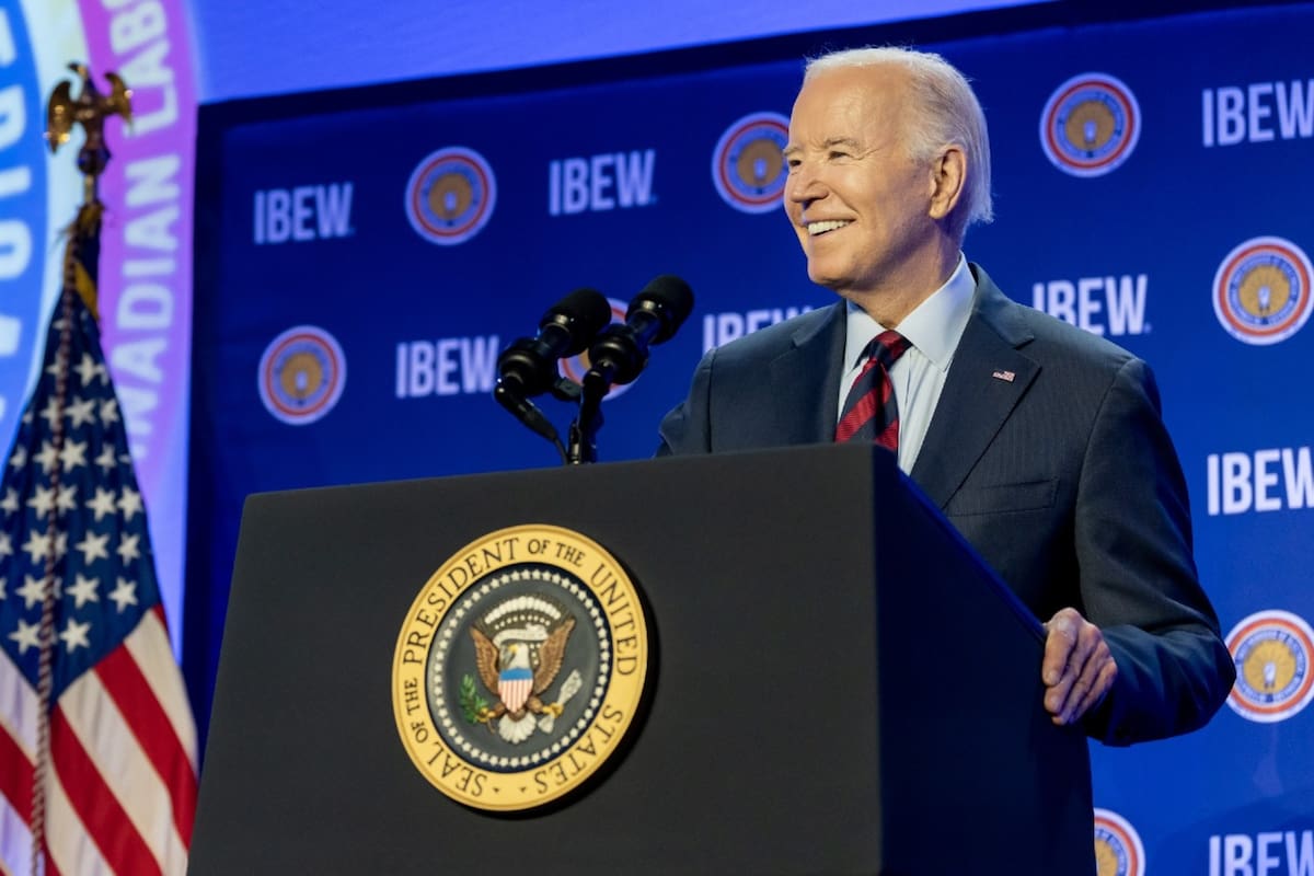 La administración Biden anuncia US$7000 millones para todas las subvenciones destinadas a brindar energía solar residencial