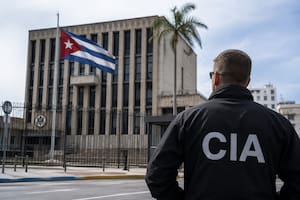 Qué significa que Estados Unidos envíe más agentes secretos de la CIA a Cuba en este momento