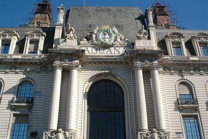 La Aduana, organismo clave en la instrumentación de los cambios