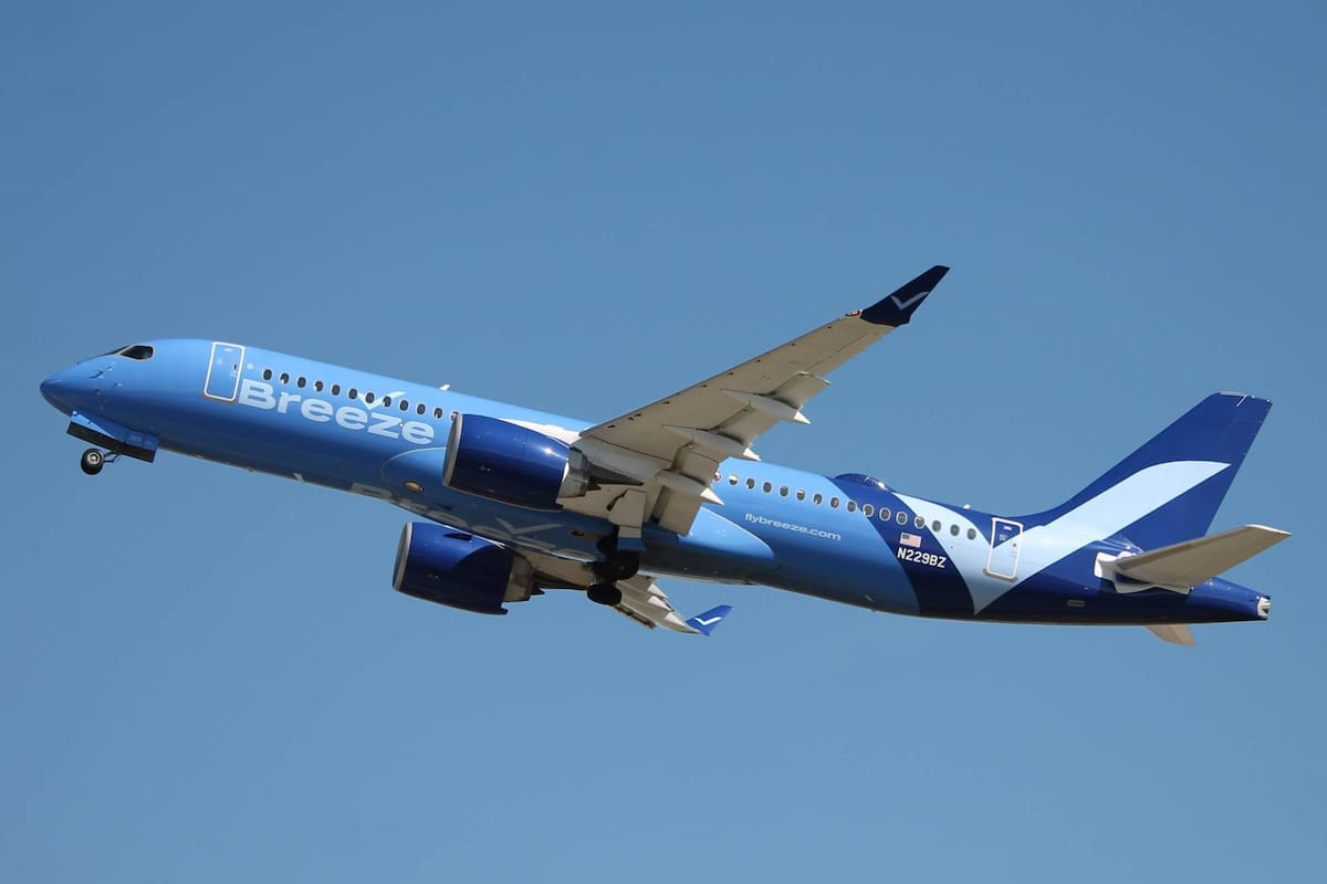 La aerolínea de bajo costo Breeze Airways anunció la expansión de su red de vuelos dentro de Estados Unidos; se incorporan tres ciudades y se habilitan 19 nuevas rutas, con precios promocionales por debajo de los 40 dólares en algunos trayectos