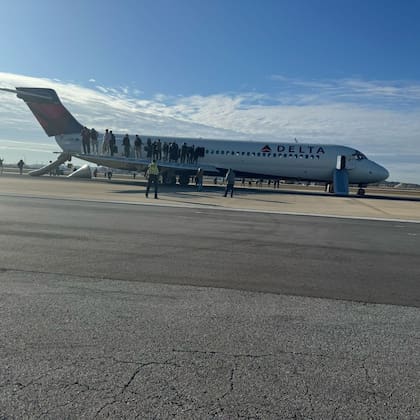 La aeronave transportaba a 99 pasajeros