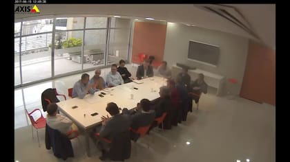 La AFI presentó en la justicia federal una denuncia con el video de la reunión del Banco Provincia