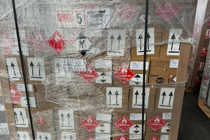 La AFIP inspecciona un cargamento de repelentes que llegó desde México