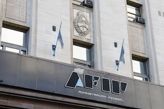 La AFIP sale a buscar 24.000 contribuyentes para que se adhieran al blanqueo y la moratoria fiscal
