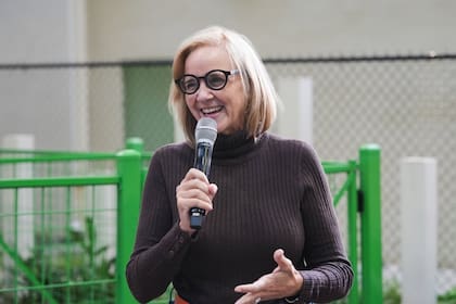 La alcaldesa electa en Miami, Eileen Higgins, presentó una propuesta de política orientada a eliminar los plásticos de un solo uso para eventos