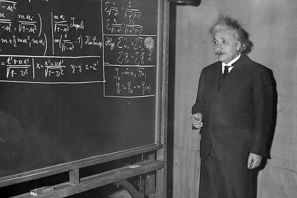 La aleatoriedad es parte intrínseca de la física cuántica, algo que incomodaba a Einstein