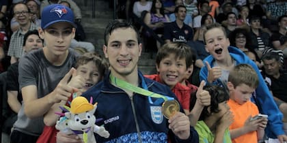 La alegría de Amargos con su oro