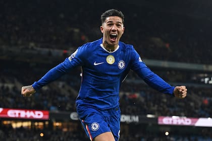 La alegría de Enzo Fernández tras marcar el empate de Chelsea frente a Manchester City