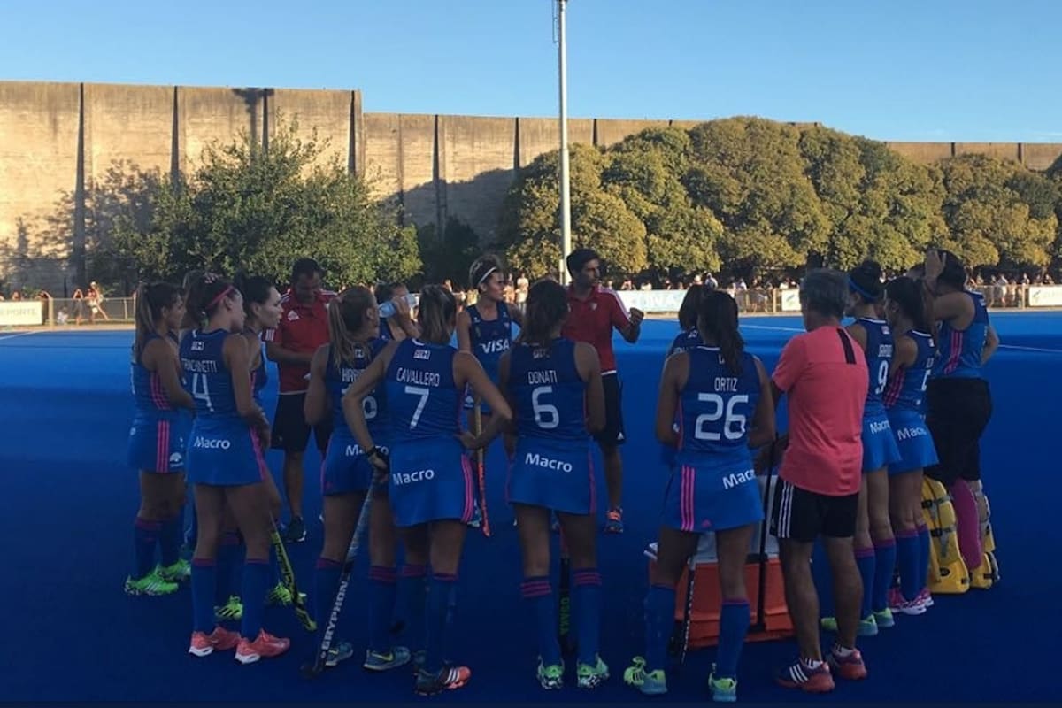 La alegría de las Leonas tras la serie ante Bélgica