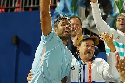 La alegría desbordante de Facundo Díaz Acosta y Guillermo Coria, luego de la medalla de oro conseguida en los Juegos Panamericanos