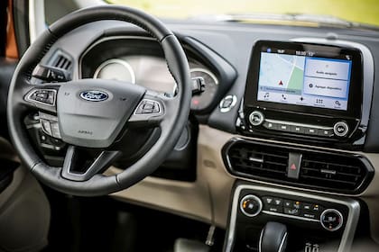 La alianza busca mejorar la conectividad de los sistemas de infotaintment de los vehículos de Ford