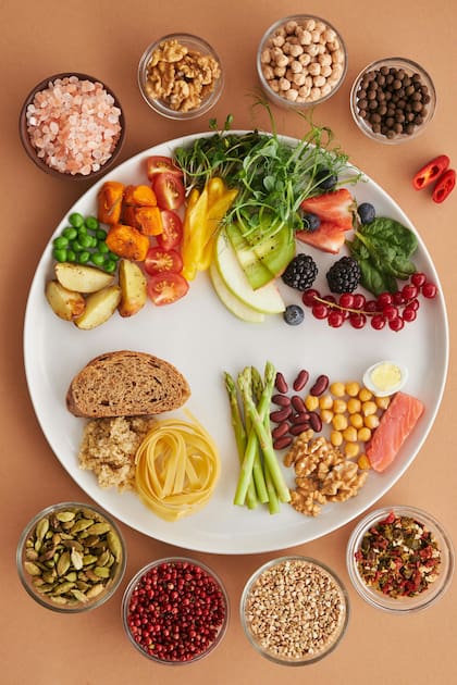 La alimentación basada en frutas, verduras y legumbres ricas en betacarotenos y omega-3 es la mejor fórmula para evitar un deterioro de la memoria