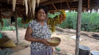La alimentación es uno de los aspectos fundamentales de la buena salud de la que gozan los ancianos tsimanes