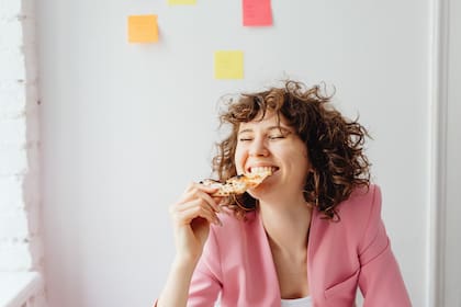 La alimentación intuitiva busca generar un buen vínculo con la comida