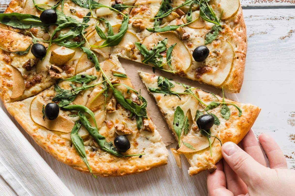 La alternativa más liviana a la pizza clásica: así se hace la versión con papa (Imagen de carácter ilustrativo)