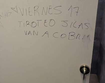 La amenaza en la puerta del baño de una escuelas en Mar del Plata