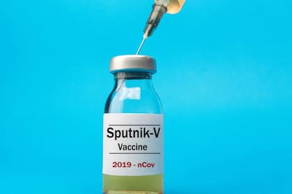 La ampliación de la producción de la vacuna Sputnik V se conseguirá con la capacidad de fábricas locales en Brasil, India, Corea del Sur y Argelia, mientras hay un entendimiento para hacer lo mismo en Irán y Turquía, se avanza con China y se discute con Alemania.