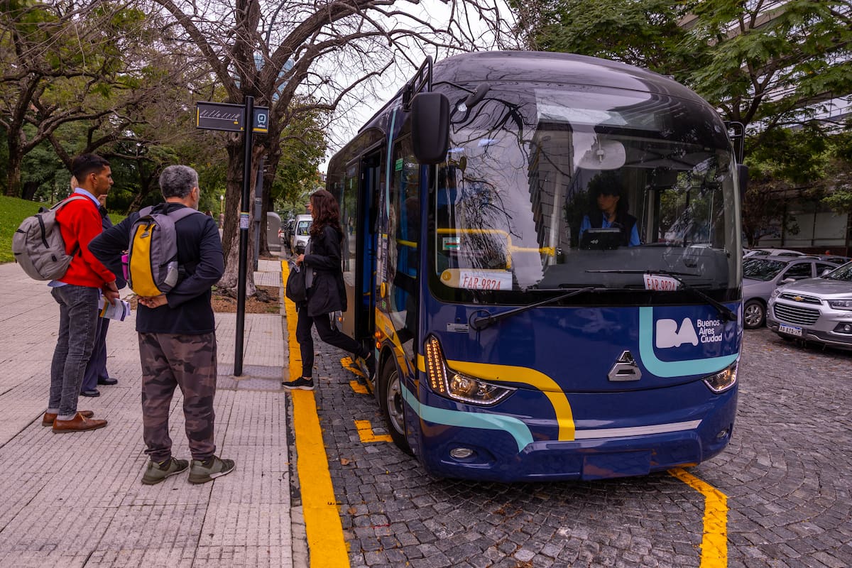 La ampliación lleva la vuelta completa a 21 kilómetros y tendrá una parada en Colón Fábrica, a pocos metros del tradicional paseo del sur porteño