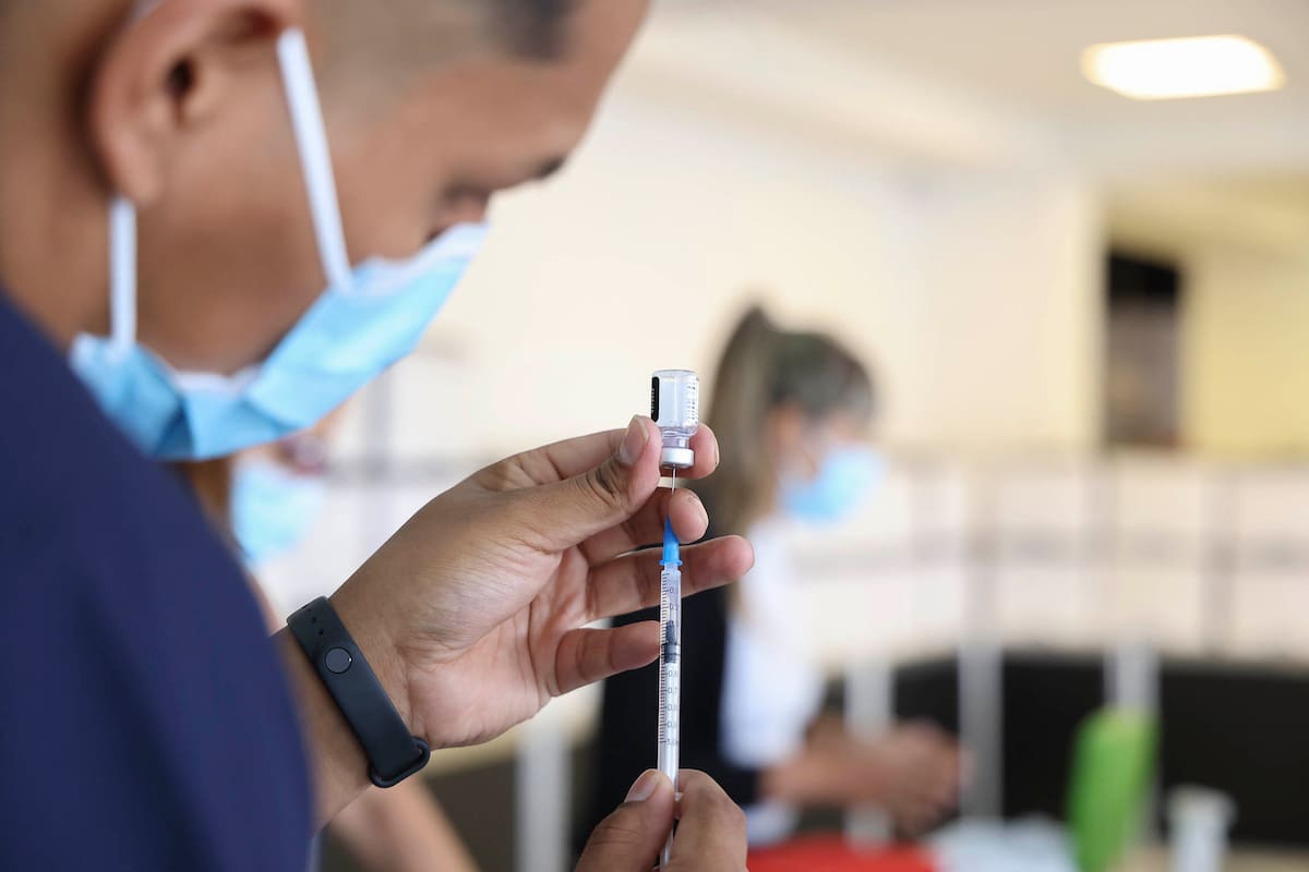 La Anmat aprobó una vacuna producida por Pfizer contra el virus sincicial respiratorio