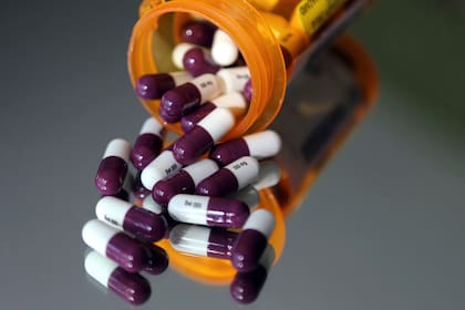 La Anmat prohibió la circulación y uso de una serie de medicamentos (AP Foto/Elise Amendola, Archivo)