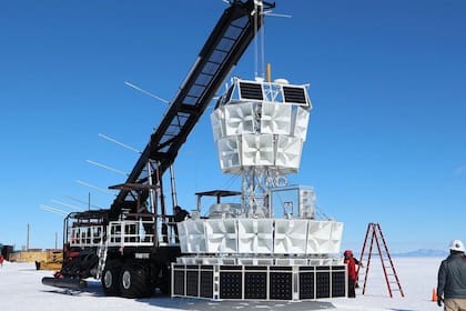 La Antena Transitoria Impulsiva Antártica opera desde 2006 en el Polo Sur